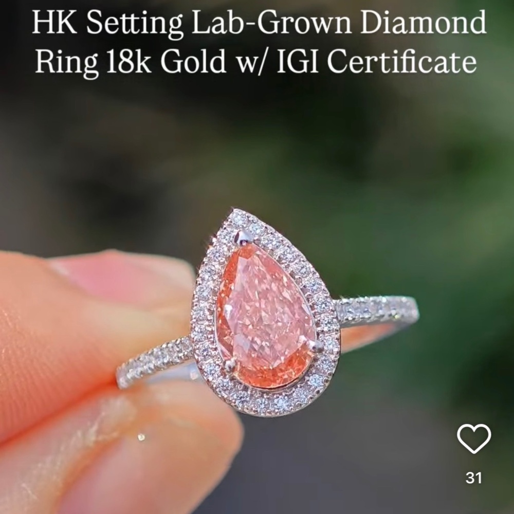 18 KARAT WG PINK LAB DIAMOND PEAR RING